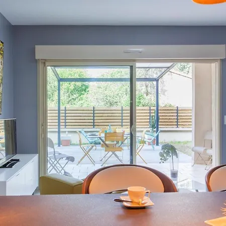 T3 Luxury And Private Garden Appartement